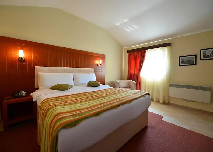 City 5 Hotel