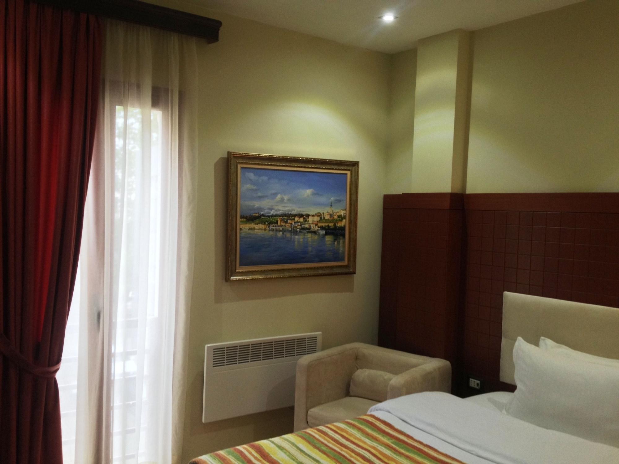 Hotell 5 3*