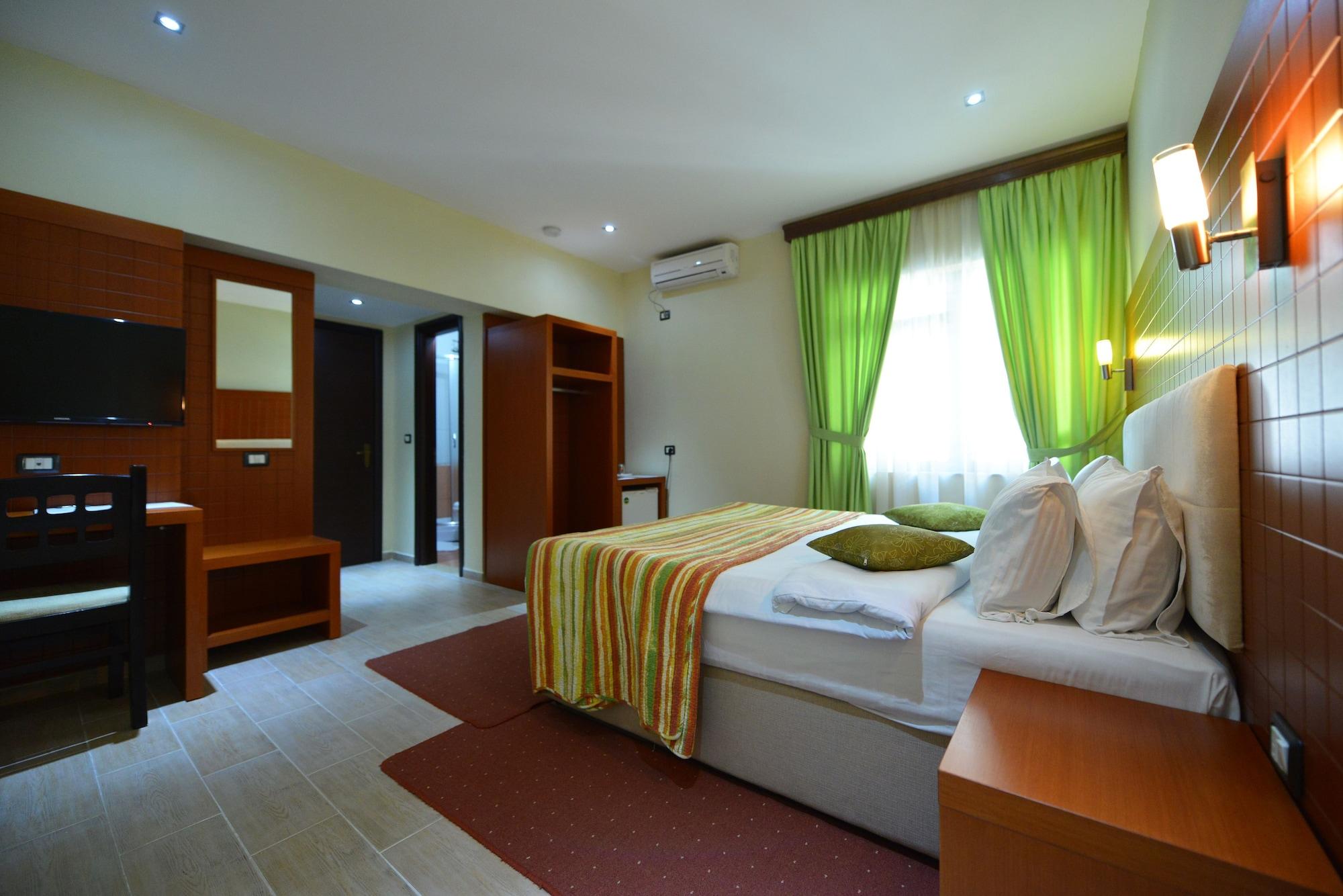 Hotell 5 3*