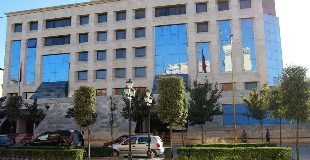 Hotell 5 3*