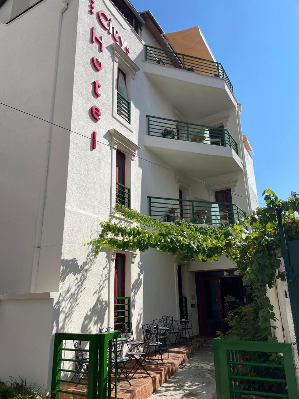 Hotell 5 Tiranë