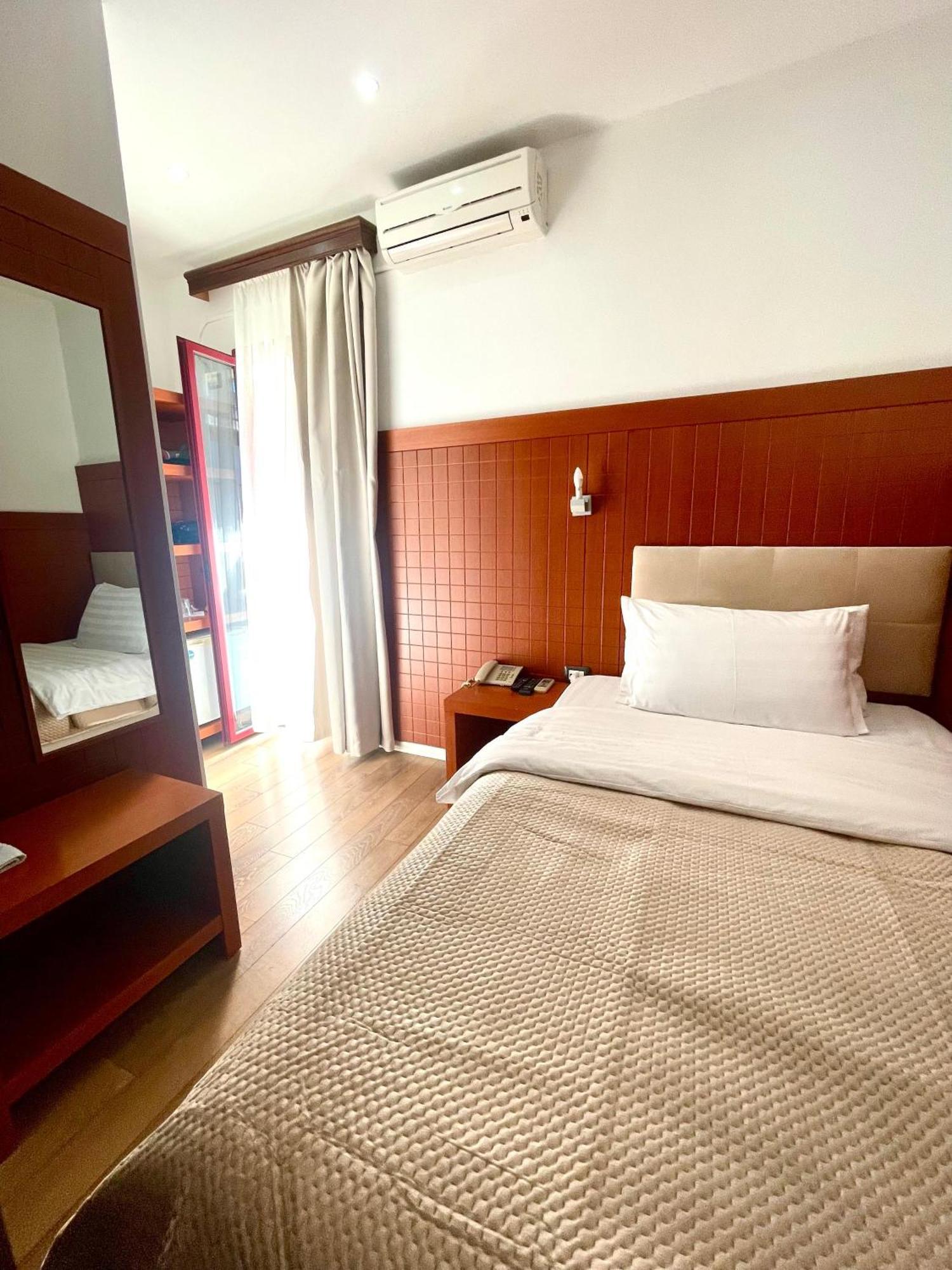 5 Hotell Tiranë